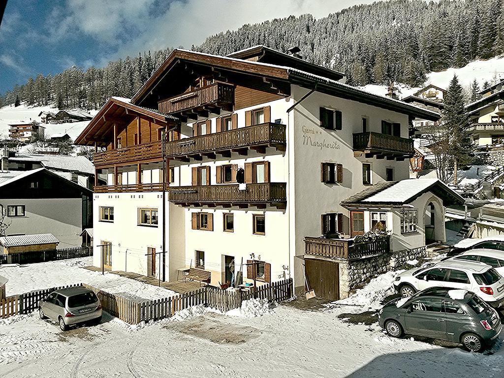 Garni Margherita Corvara In Badia Extérieur photo