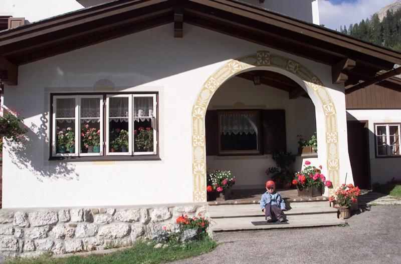 Garni Margherita Corvara In Badia Extérieur photo
